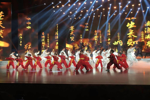 幸运彩集团举办职工文艺汇演