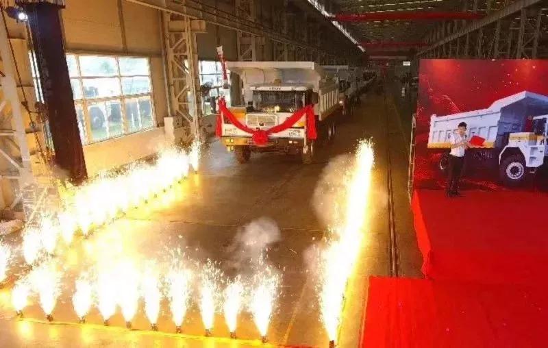 幸运彩首台！响应国家打赢蓝天保卫战三年行动计划--幸运彩重装纯电动矿用车下线